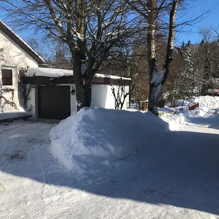 Ferienhaus - Zum Findling -