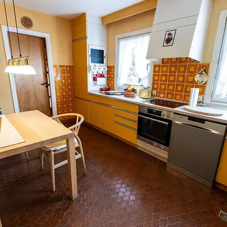 Ferienhaus Ferienhaus - Zum Findling - *